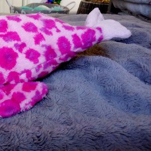 purple and pink girly seal